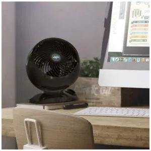 Ventilador de Mesa 5303 3 Velocidades Multidirecional, 110v, VORNADO CR1 0194 06, Preto