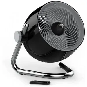 ectqbssvrwm80b_0.jpg - Ventilador de Mesa Pivot6 com 4 Velocidades, Controle Remoto e Eixo Rotativo, 110V 45W, VORNADO CR1 0410 06, Preto